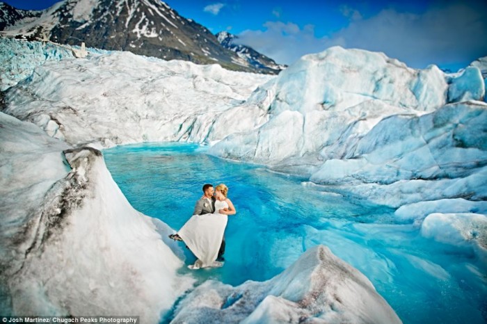 gambar perkahwinan di glasier alaska 2