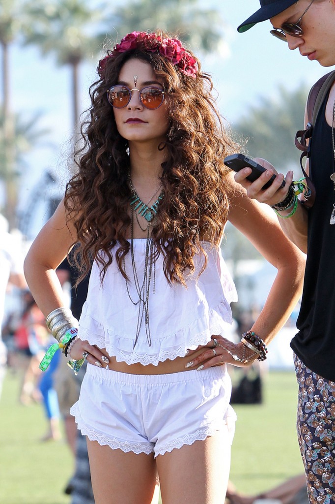  Inspirasi Fesyen 5 Stail Vanessa Hudgens Di Festival 
