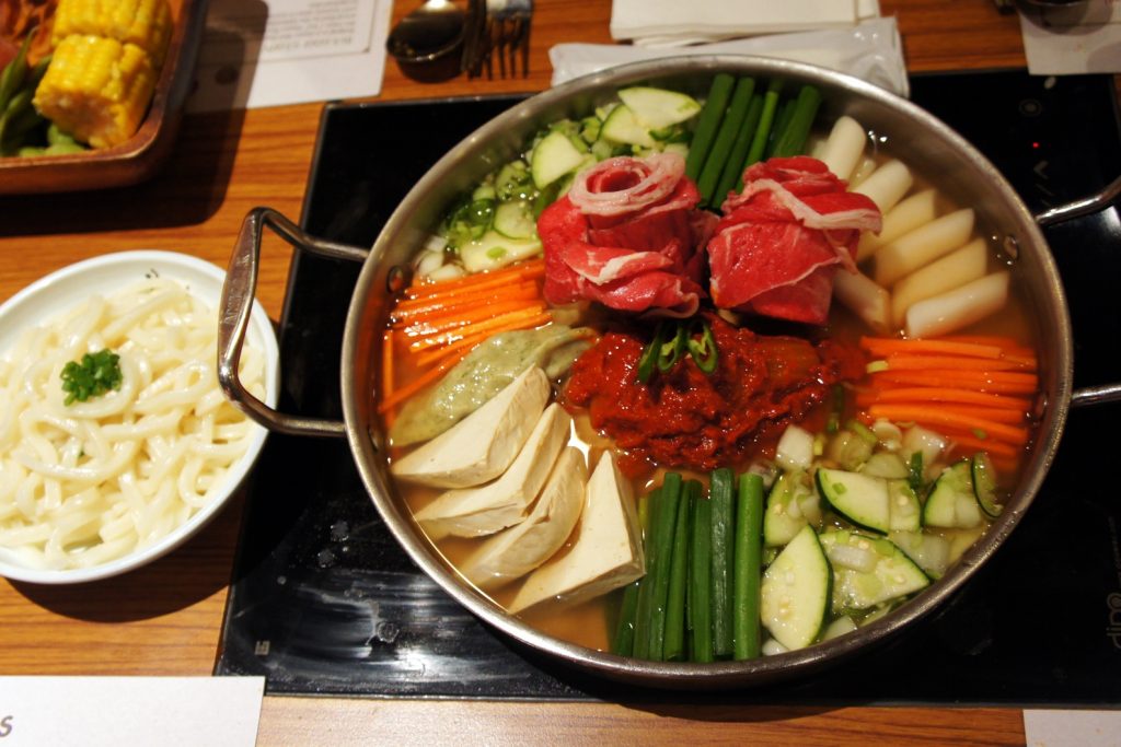 [Review Makanan] Hidangan Hot Pot Korea di Bulgogi